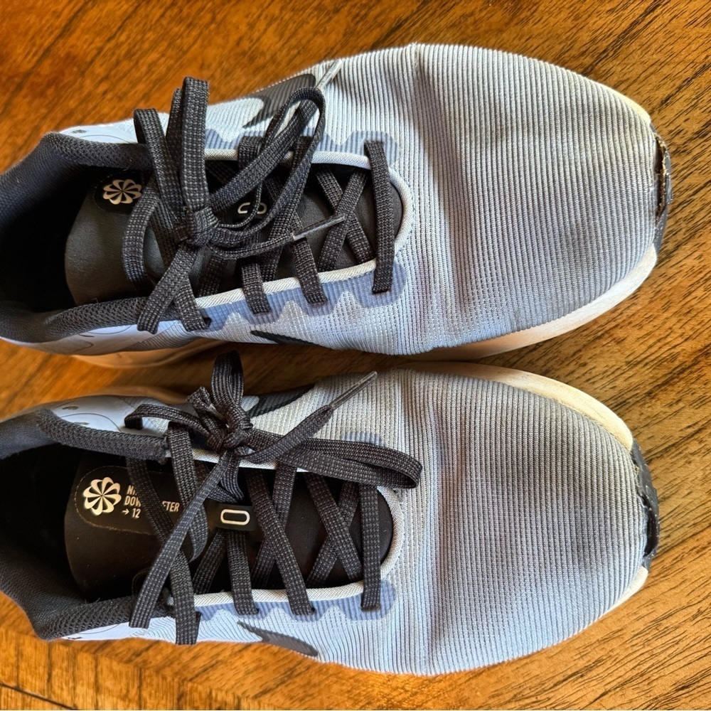 Nike Men's Light Blue Athletic Shoes
